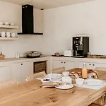 Casa Dos Mercados 4*