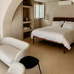 Casa Dos Mercados Bed & Breakfast 4*