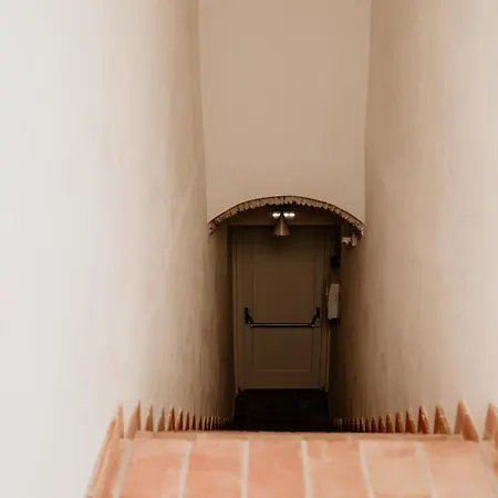 Casa Dos Mercados Bed & Breakfast *